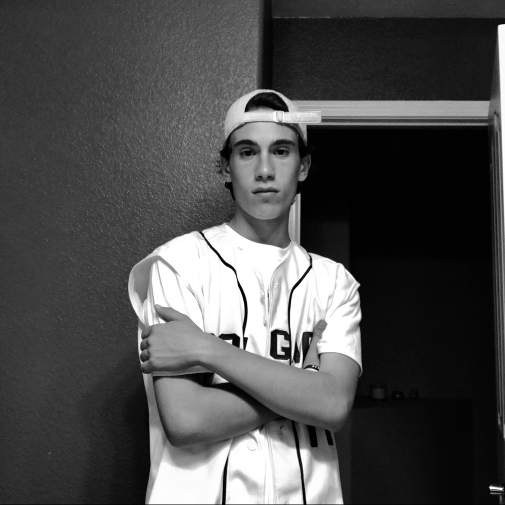 Meet your Posher, Max